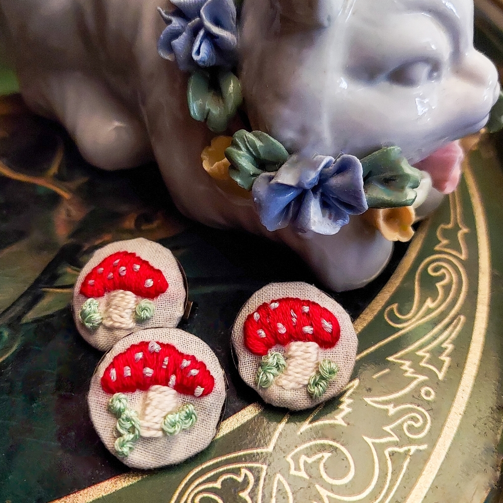 Hand Crafted Embroidered Cottagecore Mushroom Brooch Pin Button 1"